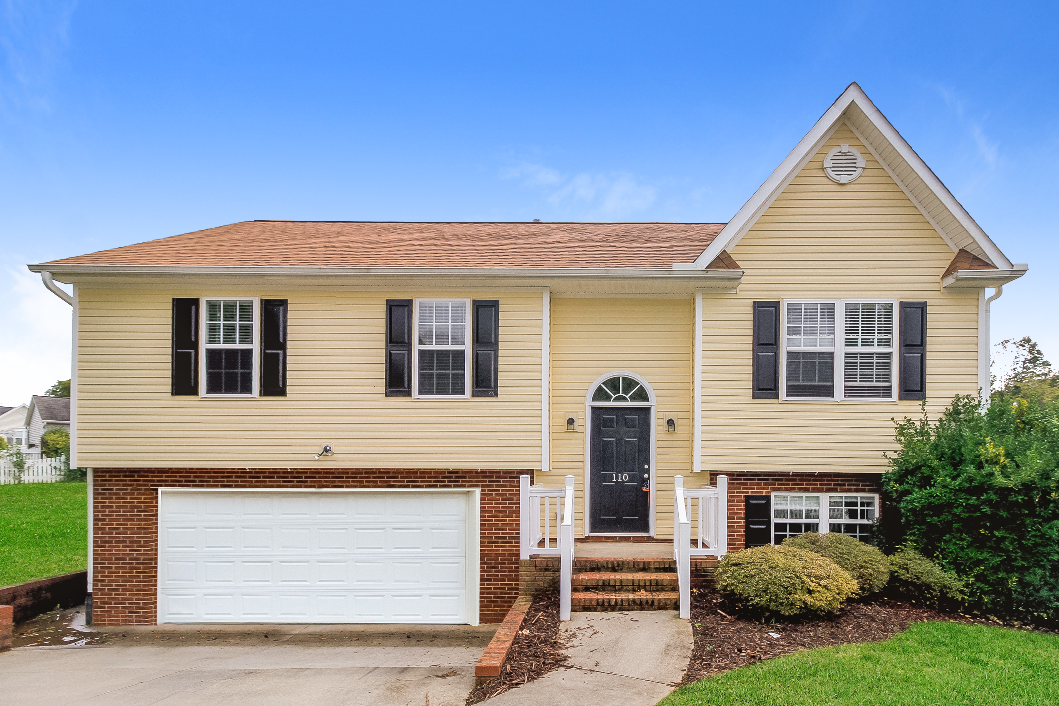110 Braeburn Dr Winston-Salem, NC 27127